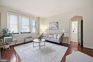 1010 25th St NW, Washington, DC 20037 - Photo 1