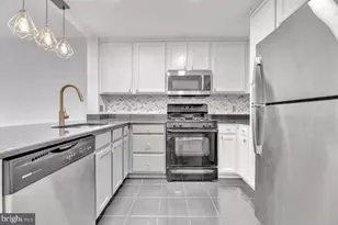 355 I Street SW, Washington, DC 20024 - Photo 4