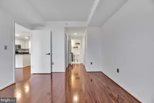 355 I Street SW, Washington, DC 20024 - Photo 8