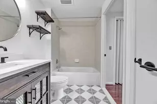 355 I Street SW, Washington, DC 20024 - Photo 12