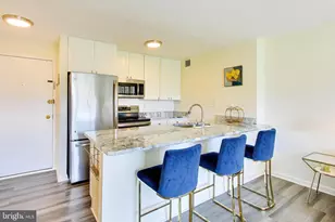 2501 Calvert St NW, Washington, DC 20008 - Photo 6