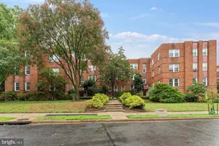 2803 Cortland Pl NW, Washington, DC 20008 - Photo 2