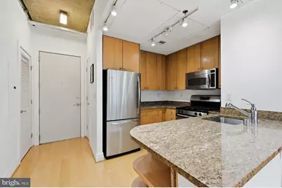 301 Massachusetts Avenue NW #906, Washington, DC 20001 - Photo 2