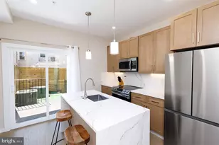 336 Oakdale Pl NW, Washington, DC 20001 - Photo 4