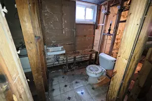 916 Hilltop Terrace SE, Washington, DC 20019 - Photo 14