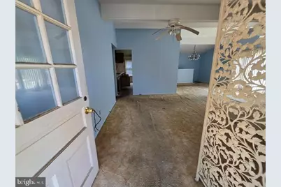 916 Hilltop Terrace SE, Washington, DC 20019 - Photo 2