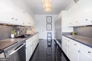 4000 Cathedral Ave NW, Washington, DC 20016 - Photo 20