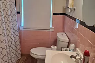 1009 E St SE, Washington, DC 20003 - Photo 4