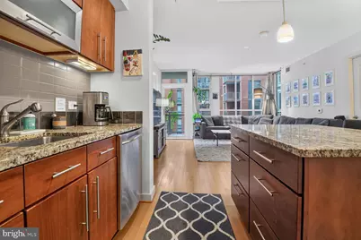 1025 1st Street SE #701, Washington, DC 20003 - Photo 4