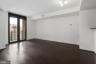 3883 Connecticut Ave NW, Washington, DC 20008 - Photo 12