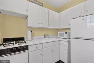 115 E SE, Washington, DC 20003 - Photo 8