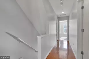 909 5th St SE, Washington, DC 20003 - Photo 12