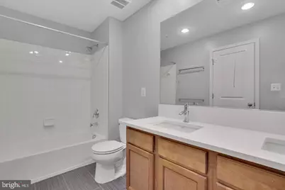 909 5th Street SE, Washington, DC 20003 - Photo 14