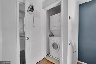 909 5th St SE, Washington, DC 20003 - Photo 16