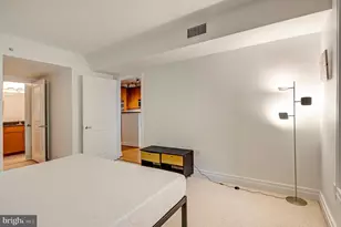 915 E St NW, Washington, DC 20004 - Photo 16