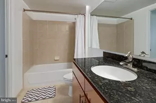 915 E St NW, Washington, DC 20004 - Photo 22