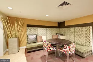 915 E St NW, Washington, DC 20004 - Photo 40