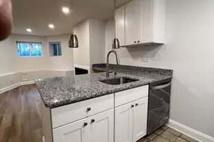 1735 T St NW, Washington, DC 20009 - Photo 6