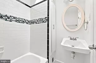 1648 L St NE, Washington, DC 20002 - Photo 10