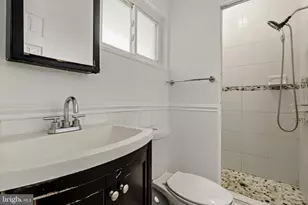 5036 Eastern Ave NE, Washington, DC 20017 - Photo 4