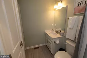3620 Commodore Joshua Barney Dr NE, Washington, DC 20018 - Photo 36
