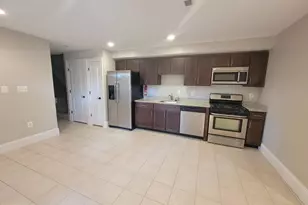 623 6th St NE, Washington, DC 20002 - Photo 14