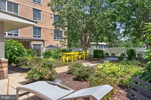 355 I Street SW, Washington, DC 20024 - Photo 28