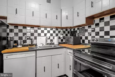 700 7th Street SW #119, Washington, DC 20024 - Photo 12