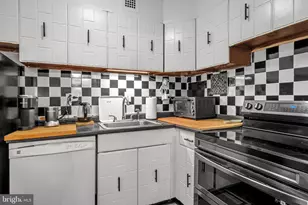 700 7th Street SW, Washington, DC 20024 - Photo 12