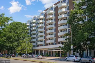 700 7th Street SW, Washington, DC 20024 - Photo 2