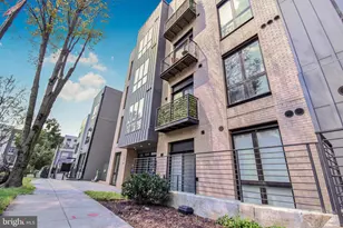 1016 17th Pl NE, Washington, DC 20002 - Photo 1