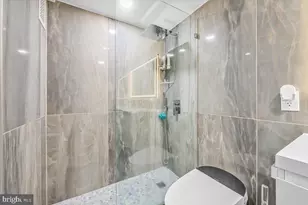 4201 Cathedral Ave NW, Washington, DC 20016 - Photo 24