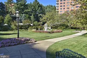 4201 Cathedral Ave NW, Washington, DC 20016 - Photo 36