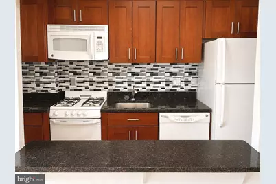 1260 21st Street NW #301, Washington, DC 20036 - Photo 6