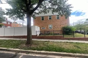 729 Decatur Pl NE, Washington, DC 20017 - Photo 32
