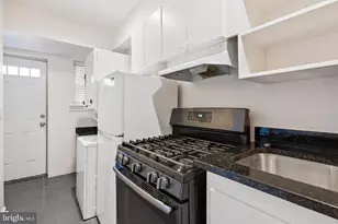 966 Mt Olivet Rd NE, Washington, DC 20002 - Photo 4