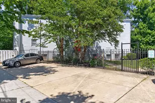 2911 8th St SE, Washington, DC 20032 - Photo 30