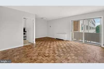 4600 Connecticut Avenue NW #717, Washington, DC 20008 - Photo 2
