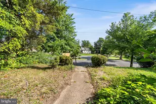 2162 30th St NE, Washington, DC 20018 - Photo 4
