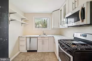 1360 W St NE, Washington, DC 20018 - Photo 10