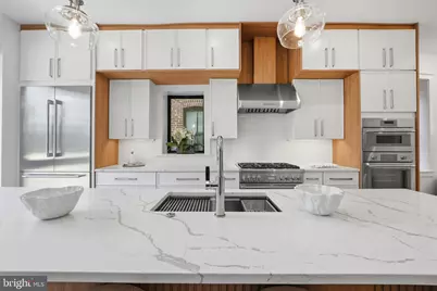 1933 Calvert Street NW, Washington, DC 20009 - Photo 26
