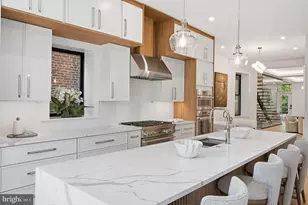 1933 Calvert St NW, Washington, DC 20009 - Photo 28