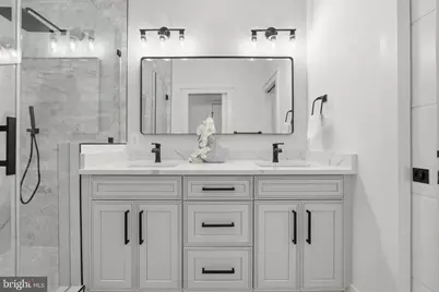 1933 Calvert Street NW, Washington, DC 20009 - Photo 40