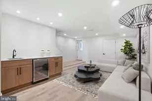 1933 Calvert St NW, Washington, DC 20009 - Photo 64