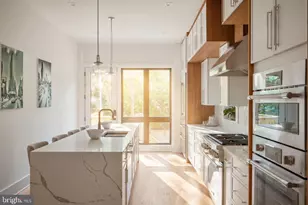 1933 Calvert St NW, Washington, DC 20009 - Photo 24