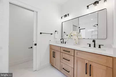 1933 Calvert Street NW, Washington, DC 20009 - Photo 52