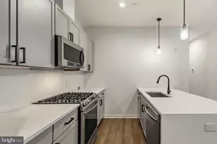 2612 University Pl NW, Washington, DC 20009 - Photo 6