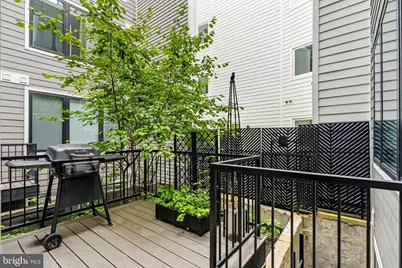 2612 University Place NW #1, Washington, DC 20009 - Photo 10
