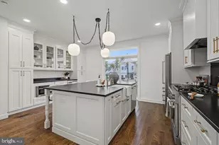 820 Emerson St NW, Washington, DC 20011 - Photo 18