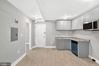 109 Wayne Place SE, Washington, DC 20032 - Photo 4